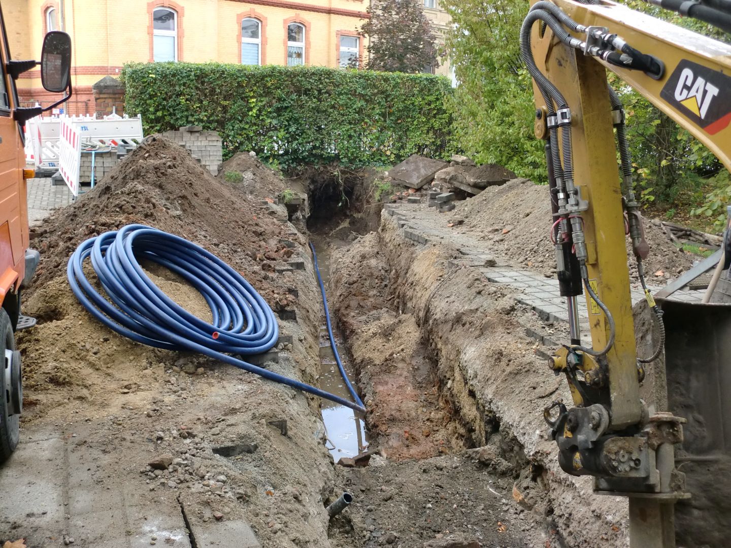 Gerberstraße 2, Bautenstand per 12-10-2021 - Mediengraben zur Verlegung d- Versorgungsleitungen